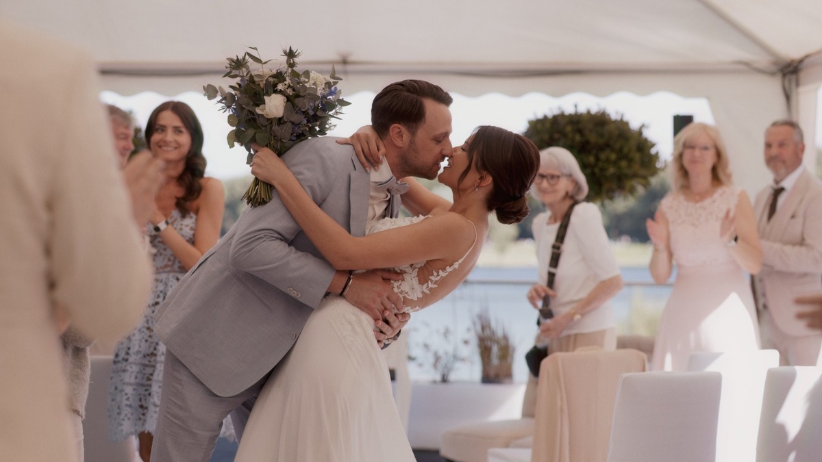 Hochzeitsvideo Koeln Thumbnail Mia und Dennis